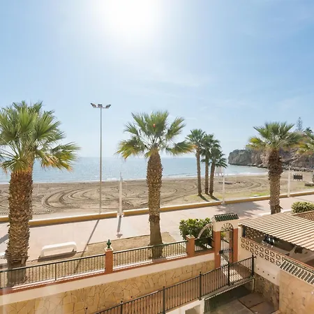 Wintowinrentals Spectacular Sea Views On The Beachfront