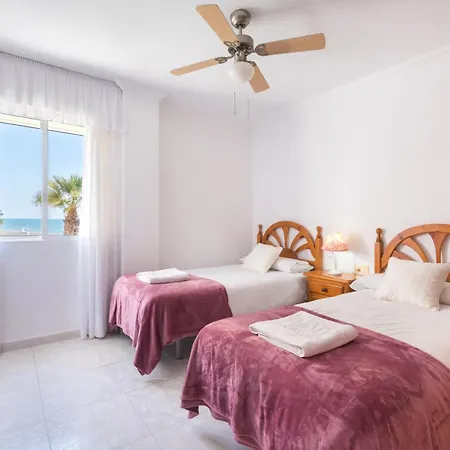 Wintowinrentals Spectacular Sea Views On The Beachfront * Rincon de la Victoria