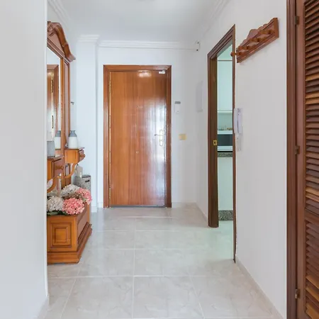 Wintowinrentals Spectacular Sea Views On The Beachfront Apartment