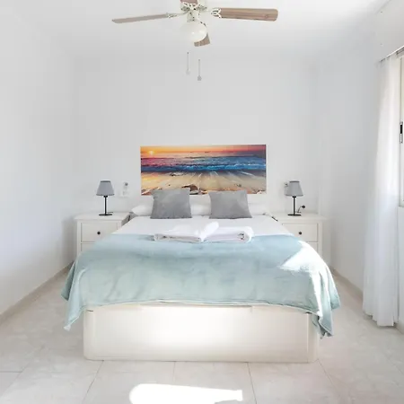 Apartment Wintowinrentals Spectacular Sea Views On The Beachfront