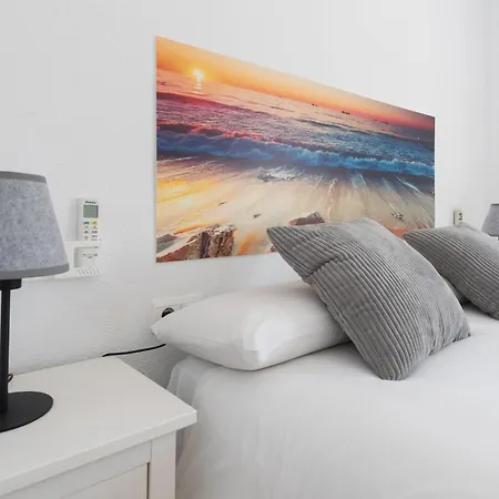 Wintowinrentals Spectacular Sea Views On The Beachfront Apartment Rincon de la Victoria